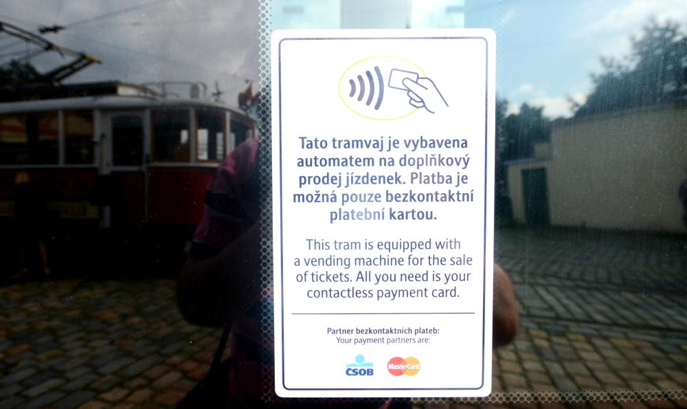 tramvaj_bezkontaktni_platba_012