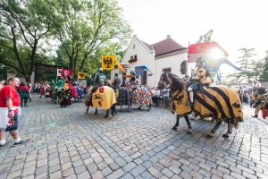 karel_iv_den_1_059