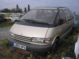 c_160_toyotaprevia_j883upa_zlata_jpg