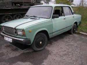 x208_i_lada_2107_zelena_jpg
