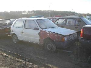 x254_i_fiat_uno_bila_jpg