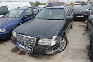 151_24_mercedes_5l3_3083
