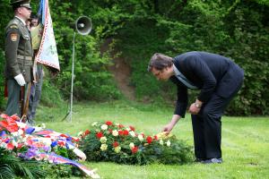 Pietni_akt_na_Kobyliske_strelnici_06