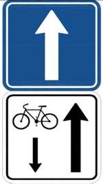 značka cyklisté v protisměru
