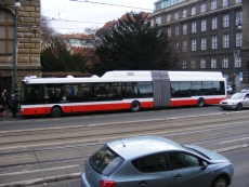 Nový hybridní BUS pro MHD.jpg